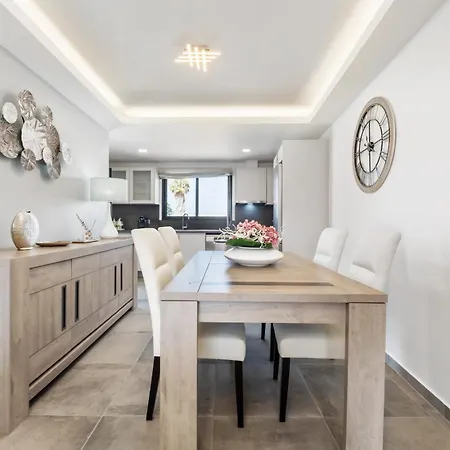 Camelia By Homie * Funchal (Madeira)