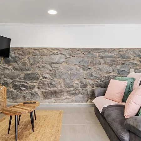 Camelia By Homie Villa