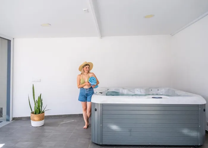 Camelia By Homie Villa Funchal (Madeira)